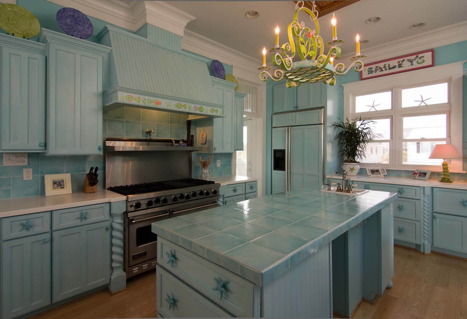 atlantic beach custom home kitchen island