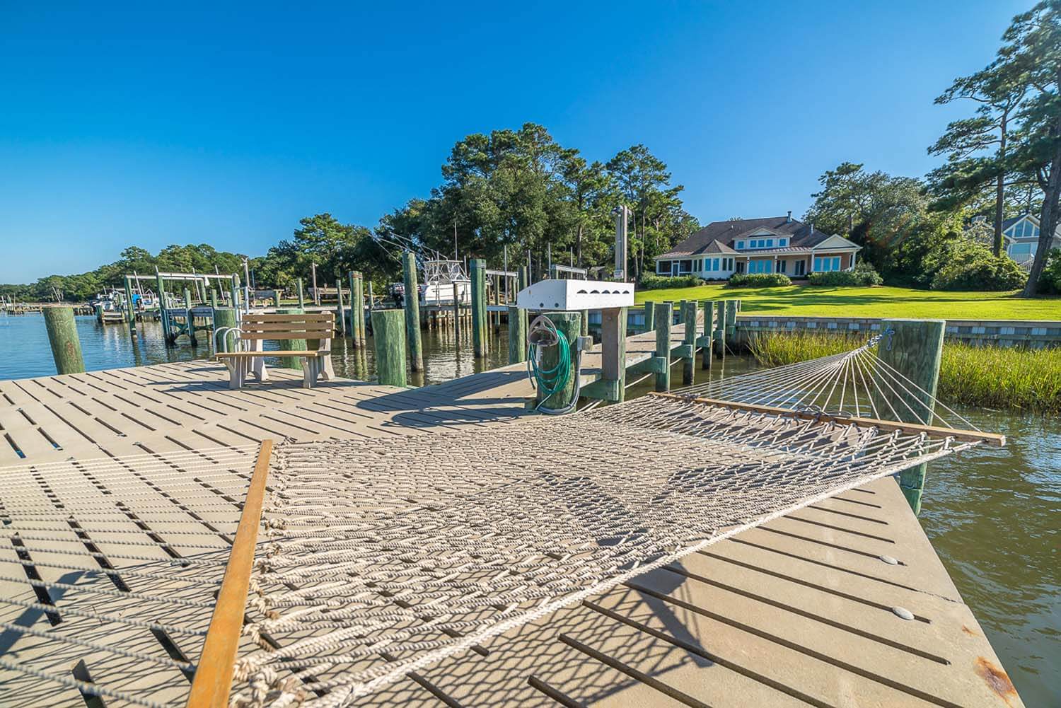 Oak leaf custom home design NC pontoon