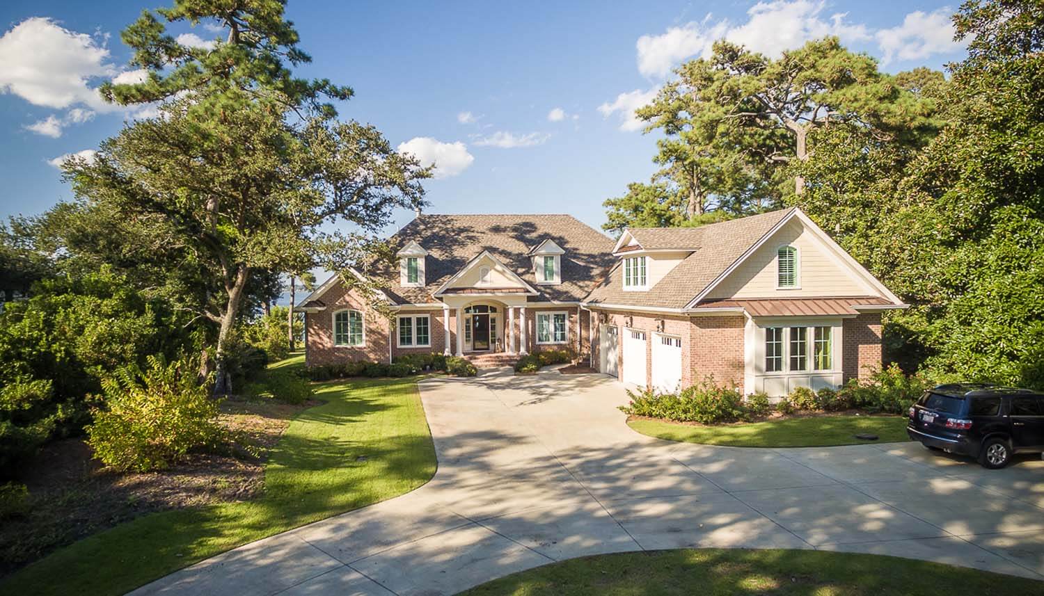 Oak leaf custom home design NC exterior