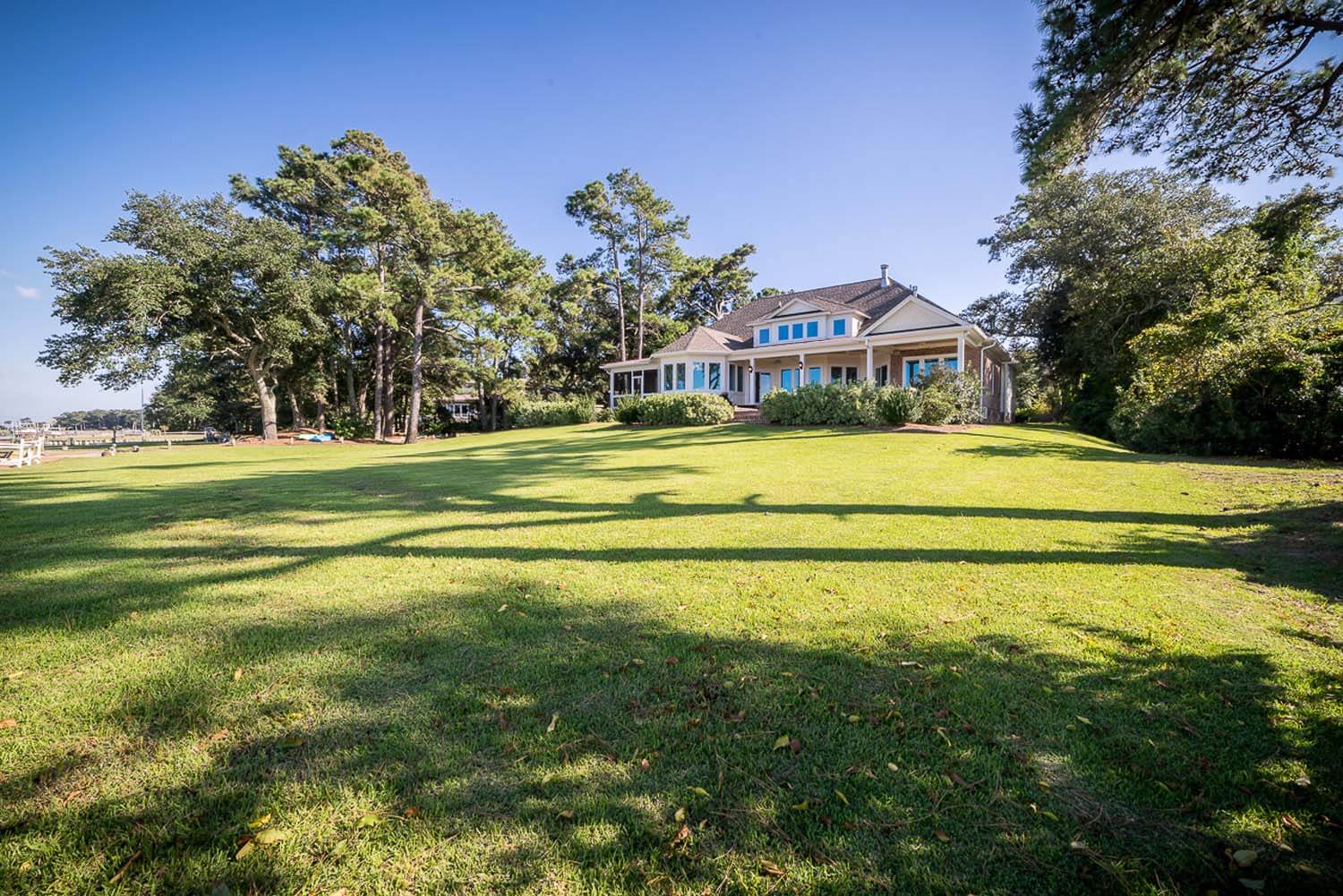 Oak leaf custom home design NC backyard