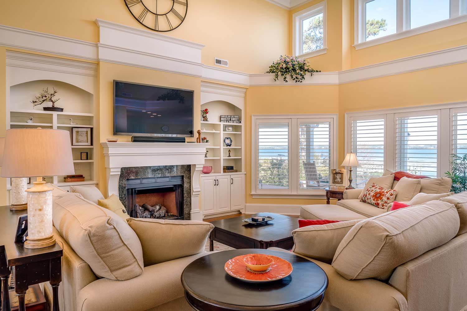 Oak leaf custom home design NC living room