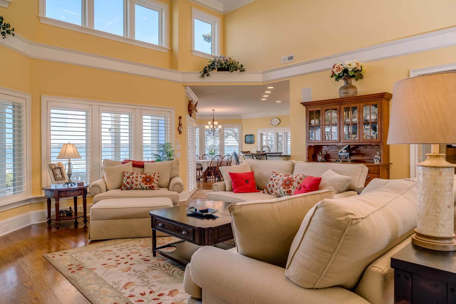 Oak leaf custom home design NC living room