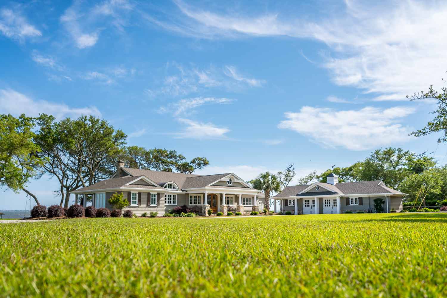 Sound Front custom home design remodal exterior